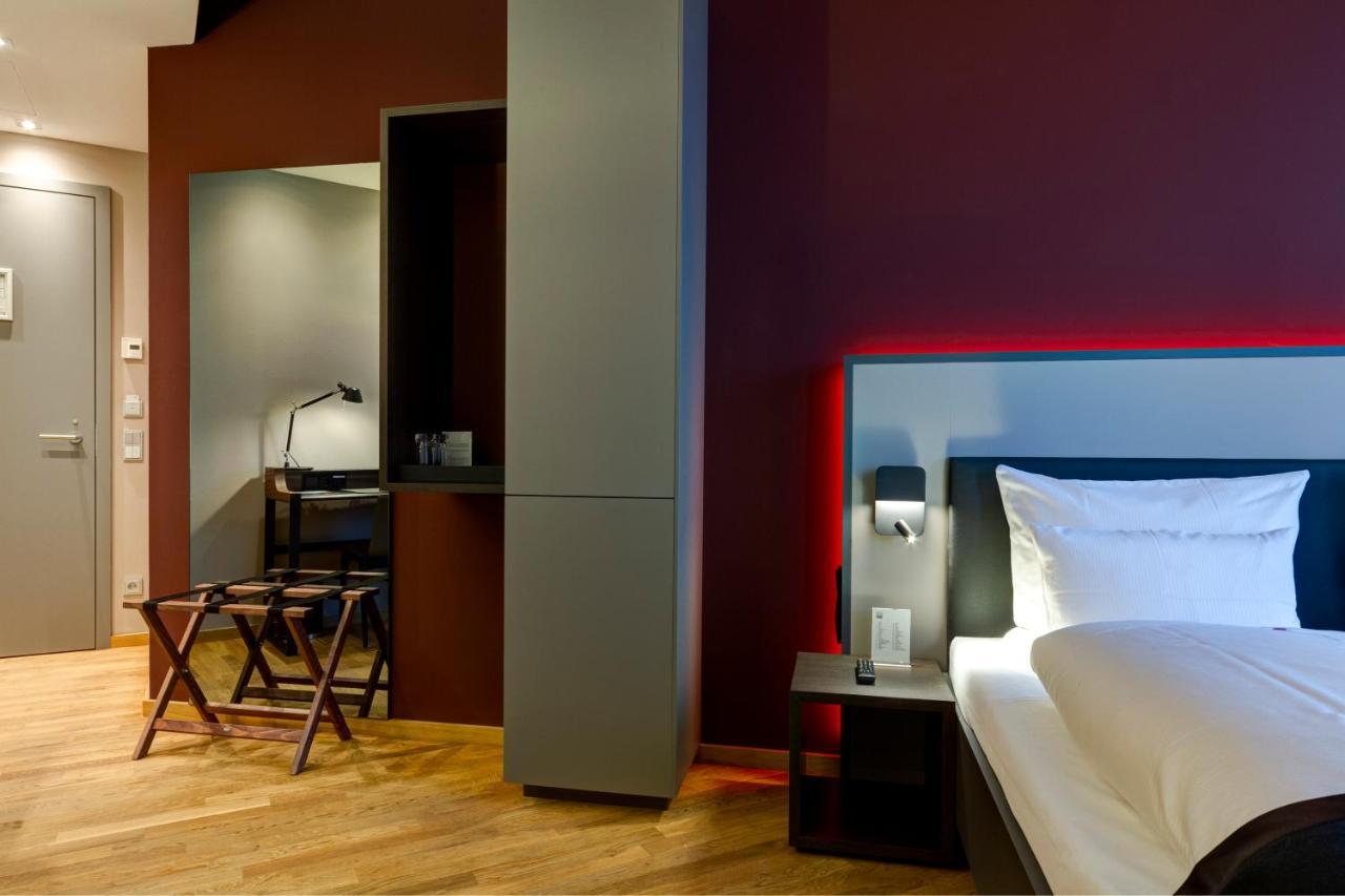 Qube Bahnstadt Отель 4*